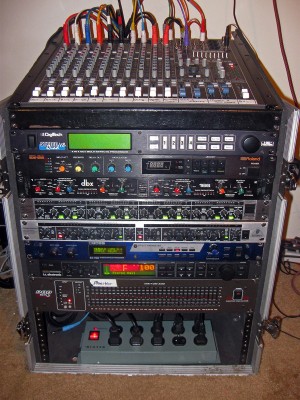 studio_rack.jpg